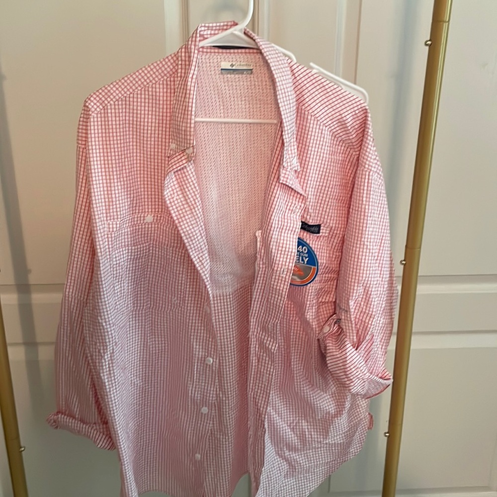 Men’s Columbia UPF 40 long sleeve shirt